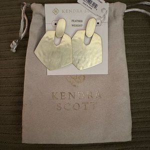 New Kendra Scott finch
